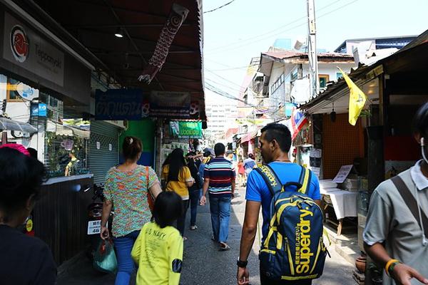 曼谷另類玩法 坐交通船玩盡湄南河精華遊