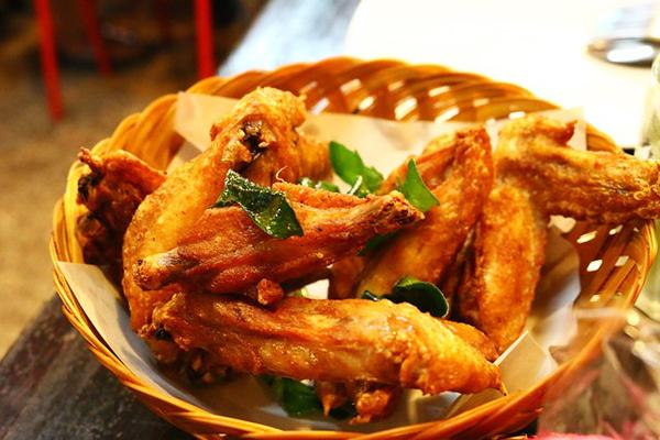 曼谷另類玩法 坐交通船玩盡湄南河精華遊