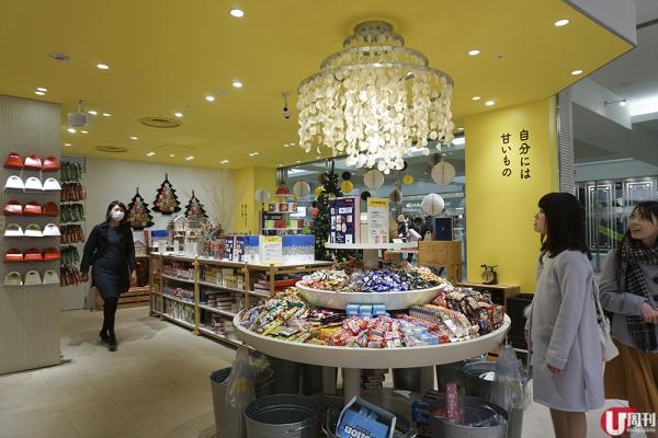 日本卡樂 B 手信天堂 集 120 品牌、200 款零食