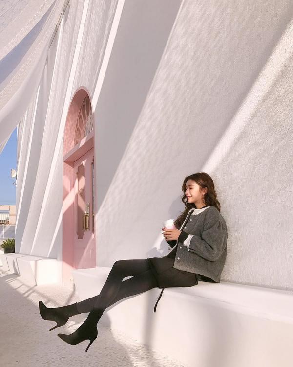 新分店都設有室外區，但就冇放置座位。