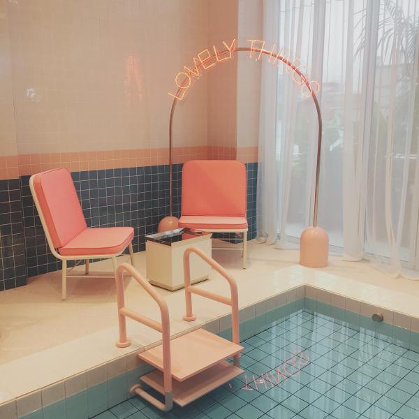 新分店真係有個游泳池！