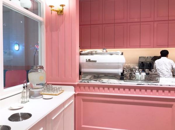 弘大 2 號店仲有一個賣點，就係有新鮮製造嘅甜品供應！（圖：heyhou @Naver Blog）