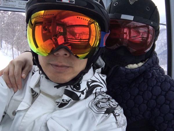 每年都會攜帶伴侶旅遊滑雪，蘇師傅笑說伴侶仍然是一個新手，沒有進步。