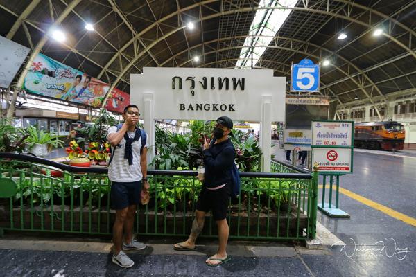 泰國曼谷出發坐水上火車 1 日遊華富里