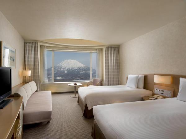 Twin Hilton Mount Yotei 二人房，面積約 280 呎。