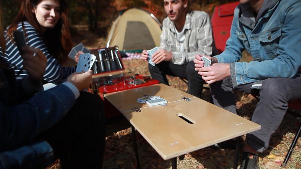 露營煮食超方便套裝 爐頭連收納架+四人枱一箱搞掂