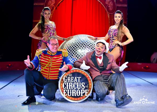 今年嘉年華邀得雜技團 The Great Circus of Europe參與演出  ，」並匯集了超過 25 位來自世界各地包括英國、哥倫比亞、  肯尼亞、墨西哥和摩洛哥專業表演者，帶來多項高難度絕技