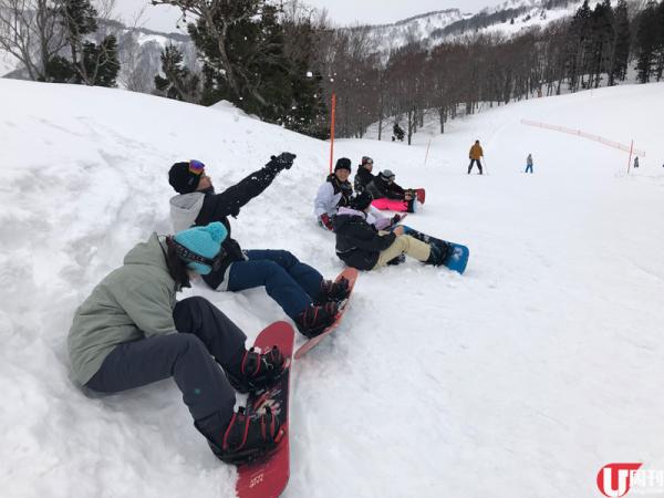 特大的滑雪道，減低碰撞機會，最啱滑雪新手。