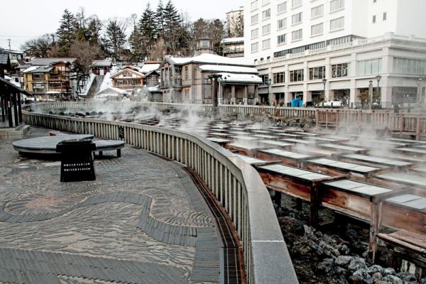 第1位 ：靜岡縣 熱海溫泉有美麗海灣的熱海市，只需由東京坐 35 分鐘新幹線即達，特別受年輕人歡迎，較往年增長約 1.4 倍。