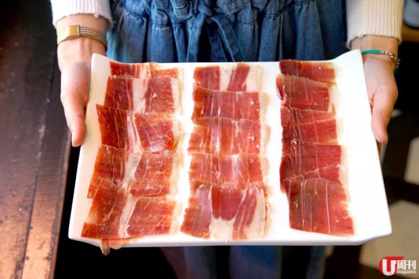 位於 La Rambla 大街的市場，星期一至日都人頭湧湧。