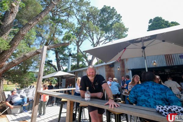 基本就是最美好，海鮮湯青口，雙倍鮮度，更有麵包蘸湯，吃至一滴不漏。