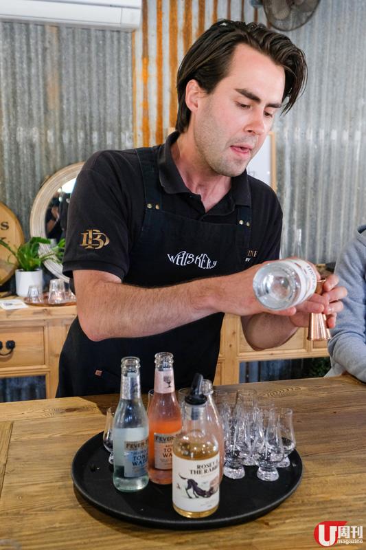 基本就是最美好，海鮮湯青口，雙倍鮮度，更有麵包蘸湯，吃至一滴不漏。