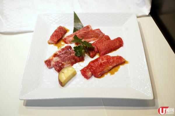 GEMS 難波 3-13 樓，每層一間餐廳。