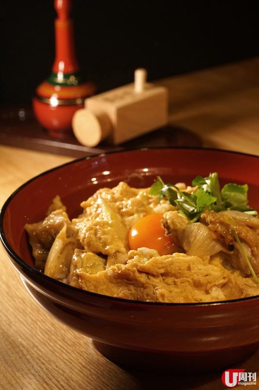 GEMS 難波 3-13 樓，每層一間餐廳。