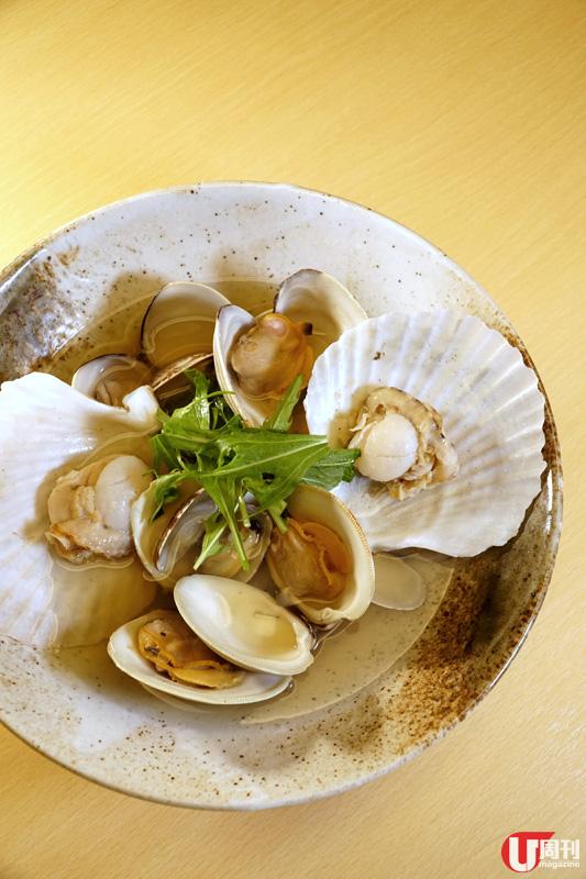 GEMS 難波 3-13 樓，每層一間餐廳。