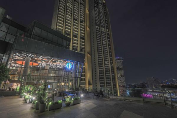 Starbucks ICONSIAM 泰國最大 Starbucks 