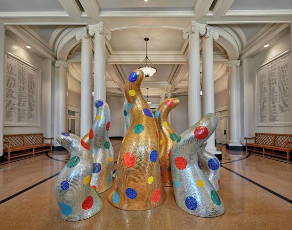 草間彌生作品展，4月紐約開鑼