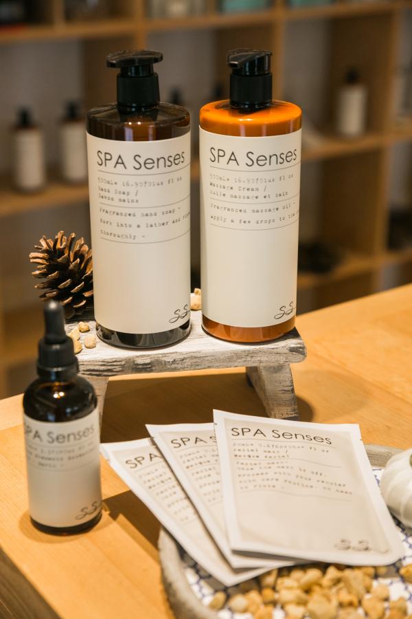 宜蘭「呆水溫泉」 日系清水模建築