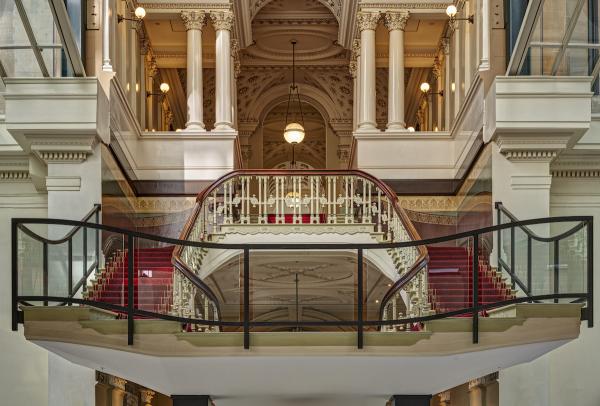 Fullerton 插旗悉尼 進駐舊郵政總局