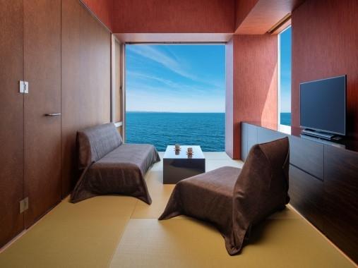 「柿渋の間」和室