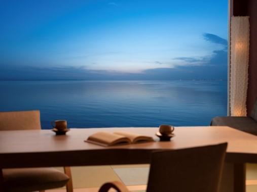 「柿渋の間」和室