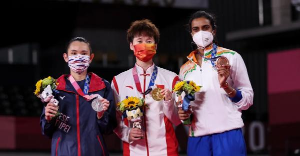 戴資穎不敵陳雨菲惜敗奪銀！ 賽後因辛度一個暖心舉動爆喊