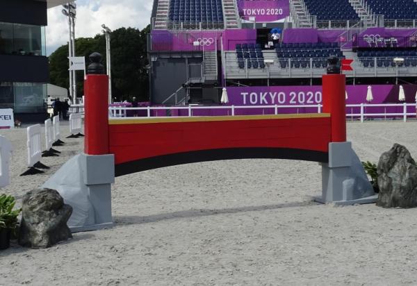 障礙物1：北齋《神奈川沖浪裏》