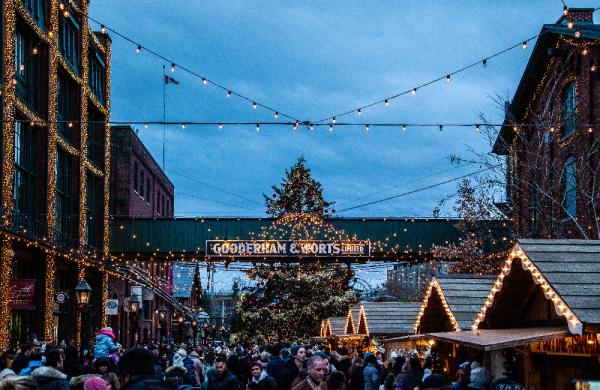 加拿大9個人氣聖誕市集/好去處 Vancouver Christmas Market、Holiday Fair in the Square回歸