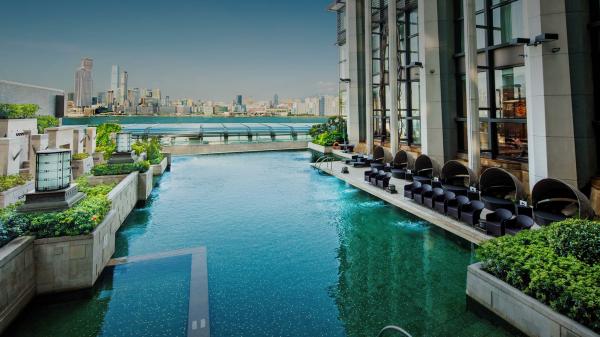 10大酒店新年Staycation優惠一覽（持續更新） 最平人均7包2餐！限量版大富翁、節日工作坊、賀年禮品