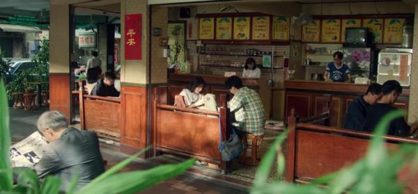 Netflix爆紅台劇《華燈初上》10大經典場景取景地公開 光酒店/居酒屋/台式早餐店/懷舊髮型屋