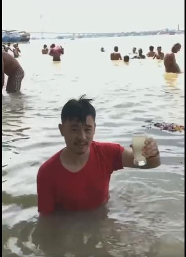 內地網紅生飲恆河水出位 確診新冠呻：不可能，我都免疫了！