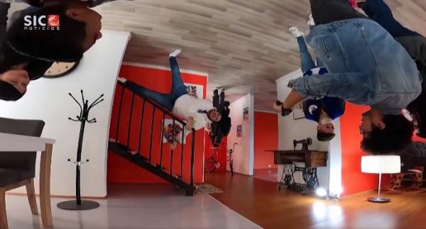 哥倫比亞自製「顛倒屋」 盼疫情下帶歡樂！暖心屋主免費開放變景點