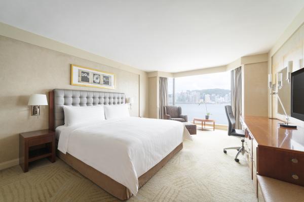 12大酒店情人節Staycation優惠（持續更新） 豪華轎車接送/復古菲林攝影體驗/免費鮮花束