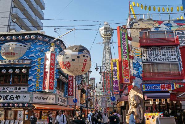 大阪通天閣新設施TOWER SLIDER正式開幕！ 10秒滑完60米長透明滑梯