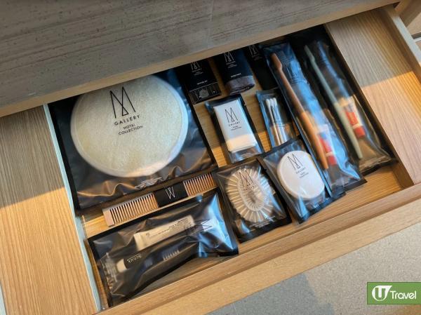 Vitamin Guru – Nutrients Extravaganza（甜菜、蘋果、檸檬和姜）$95、Master Cleanse – Beauty From The Inside Out（菠菜、萵苣、香芹、黃瓜、芹菜、蘋果和檸檬）$95、Signature Detox – Anti-Aging Energy Boost（菠蘿、蘋果和薄荷）$95