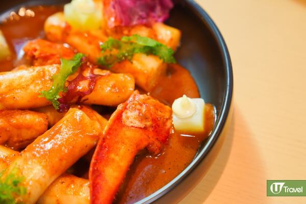 Vitamin Guru – Nutrients Extravaganza（甜菜、蘋果、檸檬和姜）$95、Master Cleanse – Beauty From The Inside Out（菠菜、萵苣、香芹、黃瓜、芹菜、蘋果和檸檬）$95、Signature Detox – Anti-Aging Energy Boost（菠蘿、蘋果和薄荷）$95