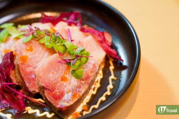 Vitamin Guru – Nutrients Extravaganza（甜菜、蘋果、檸檬和姜）$95、Master Cleanse – Beauty From The Inside Out（菠菜、萵苣、香芹、黃瓜、芹菜、蘋果和檸檬）$95、Signature Detox – Anti-Aging Energy Boost（菠蘿、蘋果和薄荷）$95