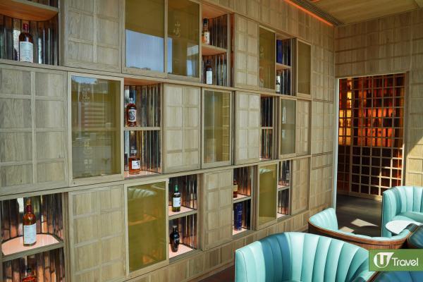 Vitamin Guru – Nutrients Extravaganza（甜菜、蘋果、檸檬和姜）$95、Master Cleanse – Beauty From The Inside Out（菠菜、萵苣、香芹、黃瓜、芹菜、蘋果和檸檬）$95、Signature Detox – Anti-Aging Energy Boost（菠蘿、蘋果和薄荷）$95