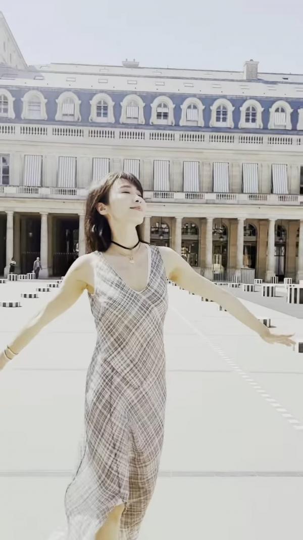 50歲黎姿飛巴黎歎少奶奶生活 IG大曬逆齡打卡照 鐵塔下回春似少女