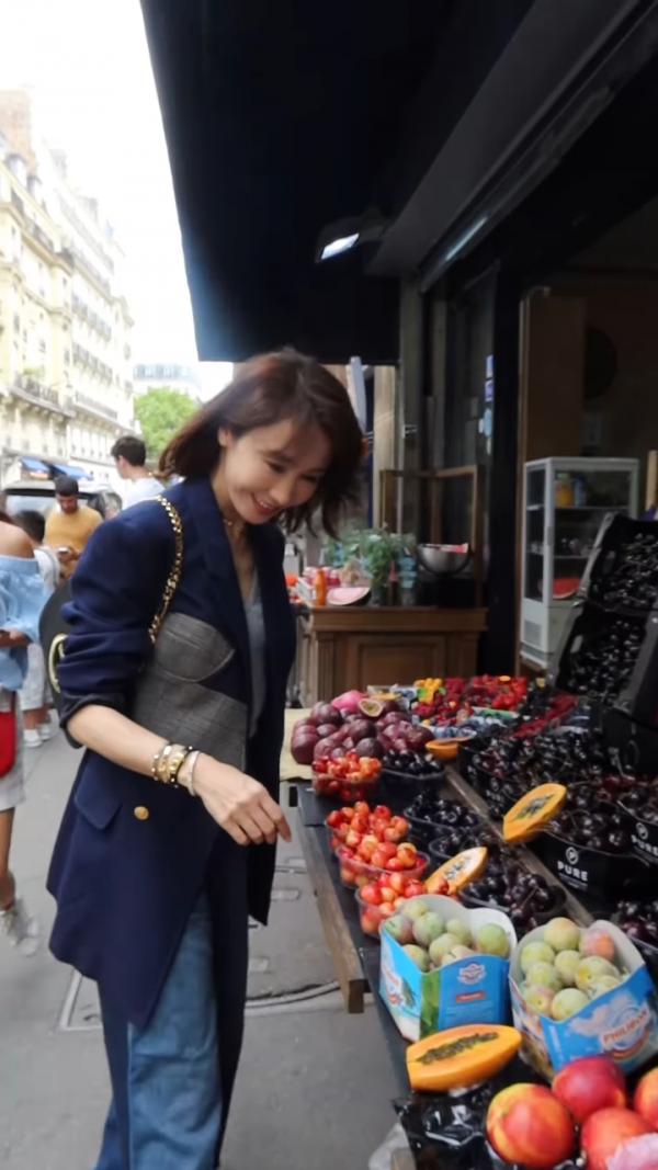 50歲黎姿飛巴黎歎少奶奶生活 IG大曬逆齡打卡照 鐵塔下回春似少女