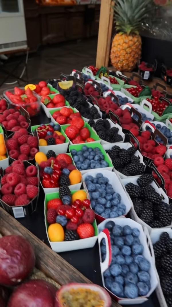 50歲黎姿飛巴黎歎少奶奶生活 IG大曬逆齡打卡照 鐵塔下回春似少女